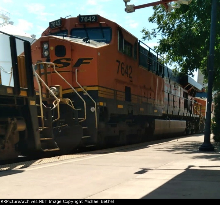 BNSF 7642